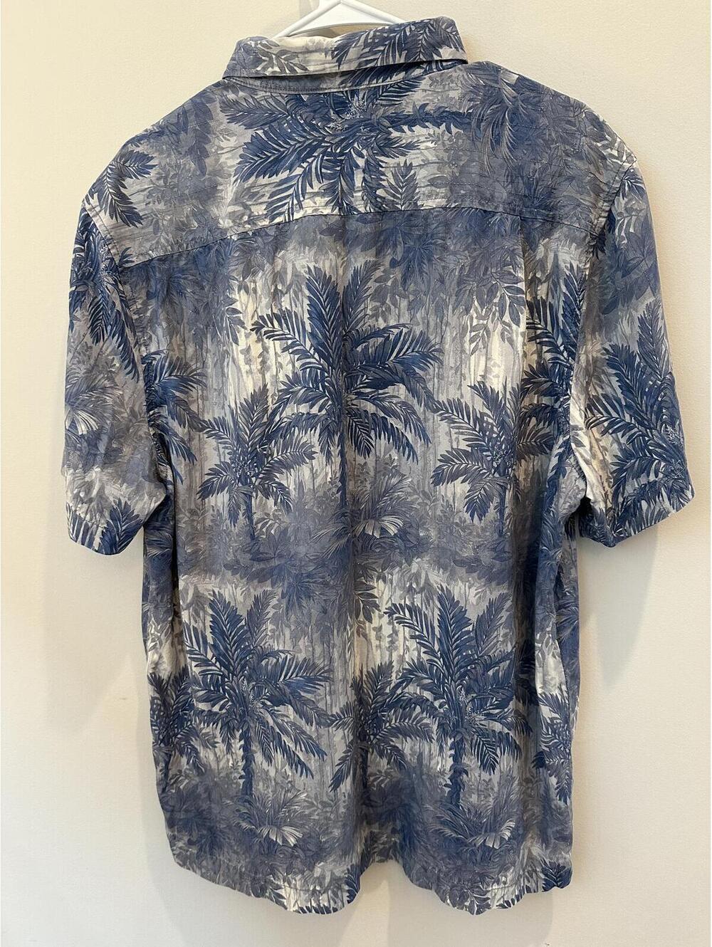 Large Tommy Bahama silk button-up shirt blue palm tree print - Picture 2 of 2